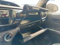 Toyota Hilux 2019 4p Doble Cabina Base L4/2.7 Man  IMG_9223