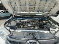 Toyota Hilux 2019 4p Doble Cabina Base L4/2.7 Man  IMG_9235