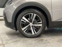 Peugeot 3008 2020 5p Active L4/1.6/T Aut 2020 Peugeot 3008 Venta Llantas 1