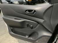 Nissan NP300 Pick Up 2021 2p L4/2.5 Man A/A 2021 Nissan NP300 Pick Up Venta Interiores 15