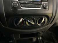 Nissan NP300 Pick Up 2021 2p L4/2.5 Man A/A 2021 Nissan NP300 Pick Up Venta Interiores 9