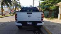 Nissan NP300 Frontier 2023 4p Platinum LE L4/2.5 Aut 2023 Nissan NP300 Frontier Ingreso Exteriores 5