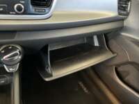 Kia Rio 2020 4p LX L4/1.6 Man  2020 Kia Rio Venta Interiores 17