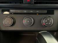 Volkswagen Jetta 2020 4p Comfortline L4/1.4/T Tiptronic 2020 Volkswagen Jetta Venta Interiores 10