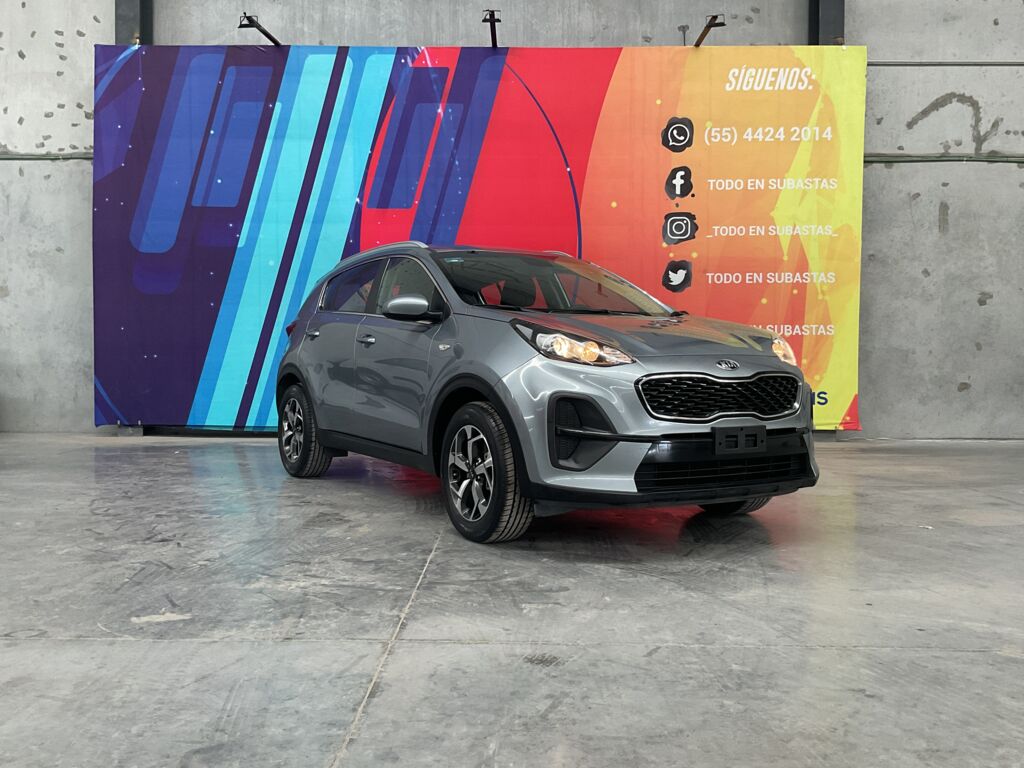 Kia Sportage 2021 5p LX L4/2.0 Aut    2021 Kia Sportage Venta Exteriores 3
