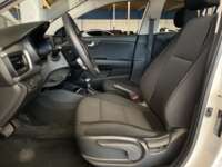 Kia Rio 2020 4p Sedán L L4/1.6 Aut    2020 Kia Rio Venta Interiores 19