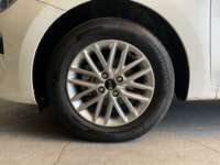 Kia Rio 2020 4p Sedán L L4/1.6 Aut    2020 Kia Rio Venta Llantas 1