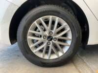 Kia Rio 2020 4p Sedán L L4/1.6 Aut    2020 Kia Rio Venta Llantas 7