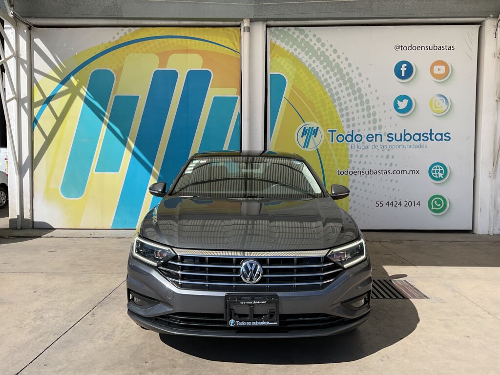 Volkswagen Jetta 2020 4p Trendline L4/1.4/T Tiptronic 2020 Volkswagen Jetta Venta Exteriores 2