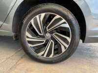 Volkswagen Jetta 2020 4p Trendline L4/1.4/T Tiptronic 2020 Volkswagen Jetta Venta Llantas 4