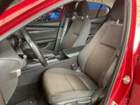 Mazda 3 2019 4p Sedán i L4/2.5 Skyactiv-Drive 2019 Mazda 3 Venta Interiores 21