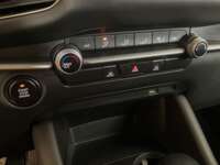 Mazda 3 2019 4p Sedán i L4/2.5 Skyactiv-Drive 2019 Mazda 3 Venta Interiores 10