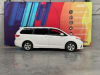 Toyota Sienna 2019 5p LE V6/3.5 Aut 2019 Toyota Sienna Venta Exteriores 4