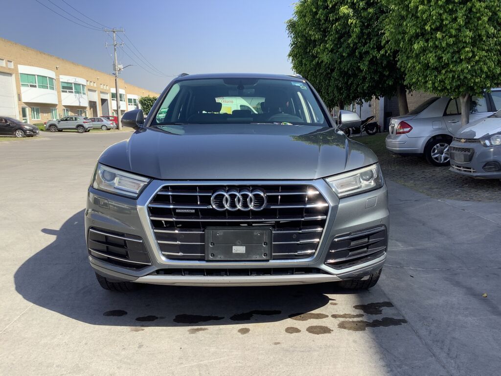 Audi Q5 2020 5p Select L4/2.0/T S-Tronic Quattro  2020 Audi Q5 Venta Exteriores 2