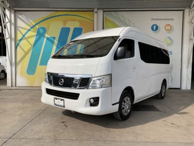 Nissan Urvan Pasajeros 2017 4p Amplia L4/2.5 Man A/A 15/Pas