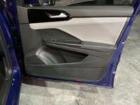 Volkswagen Taos 2024 5p Comfortline L4/1.4/T Tiptronic 2024 Volkswagen Taos Venta Interiores 17