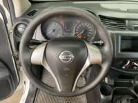 Nissan NP300 Doble Cabina 2020 4p S L4/2.5 Man A/A Paq. Seg. 2020 Nissan NP300 Doble Cabina Venta Interiores 1