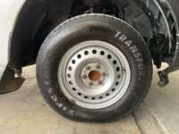 Nissan NP300 Doble Cabina 2020 4p S L4/2.5 Man A/A Paq. Seg. 2020 Nissan NP300 Doble Cabina Venta Llantas 10