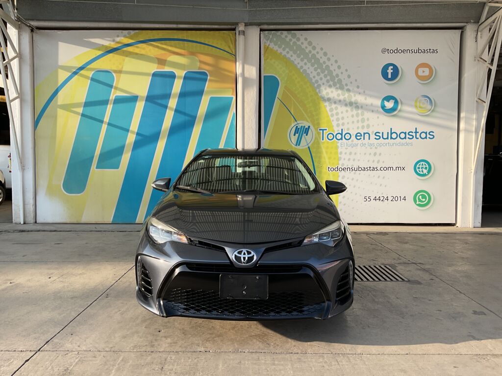 Toyota Corolla 2018 4p SE L4/1.8 CVT  2018 Toyota Corolla Venta Exteriores 2
