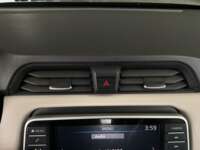 Nissan Versa 2020 4p Advance L4/1.6 CVT    2020 Nissan Versa Venta Interiores 7