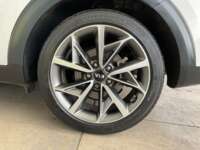 Kia Niro 2020 5p EX L4/1.6 Híbrido DCT 2020 Kia Niro Venta Llantas 4