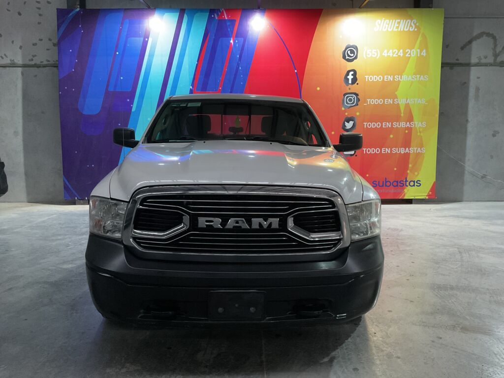 Dodge Ram 1500 2021 4p SLT Crew Cab V8/5.7 Aut 4x4 Trabajo 2021 Dodge Ram 1500 Venta Exteriores 2