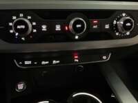Audi A4 2021 4p 40 Select Mild Hybrid L4/2.0/T S-Tronic 2021 Audi A4 Venta Interiores 10