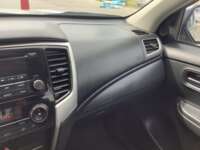 Mitsubishi L200 2022 4p GLX Doble Cabina L4/2.5/T Diesel Man 4X4 2022 Mitsubishi L200 Venta Interiores 12