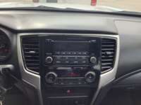 Mitsubishi L200 2022 4p GLX Doble Cabina L4/2.5/T Diesel Man 4X4 2022 Mitsubishi L200 Venta Interiores 6
