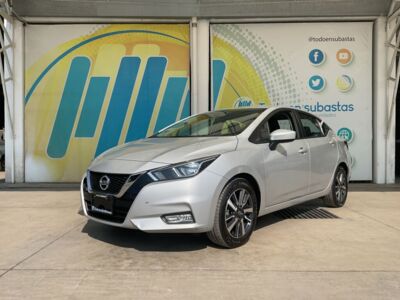 Nissan Versa 2022 4p Advance L4/1.6 CVT   