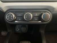 Nissan Versa 2022 4p Advance L4/1.6 CVT    2022 Nissan Versa Venta Interiores 10