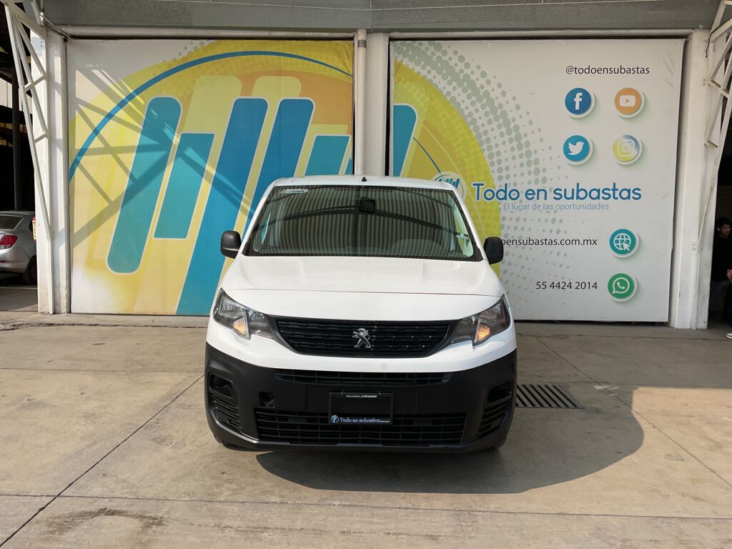 Peugeot Partner 2021 5p L4/1.6/T Diesel Man 2021 Peugeot Partner Venta Exteriores 2