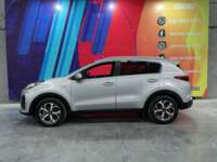 Kia Sportage 2021 5p LX L4/2.0 Aut    2021 Kia Sportage Venta Exteriores 4