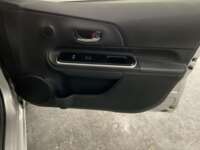 Toyota Prius 2018 5p C Híbrido L4/1.5 Aut 2018 Toyota Prius Venta Interiores 18