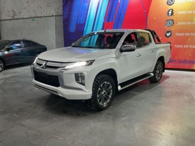 Mitsubishi L200 2022 4p GLS Doble Cabina L4/2.5/T Diesel Man 4X4