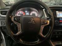 Mitsubishi L200 2022 4p GLS Doble Cabina L4/2.5/T Diesel Man 4X4 2022 Mitsubishi L200 Venta Interiores 1