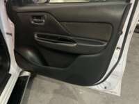 Mitsubishi L200 2022 4p GLS Doble Cabina L4/2.5/T Diesel Man 4X4 2022 Mitsubishi L200 Venta Interiores 14