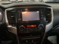 Mitsubishi L200 2022 4p GLS Doble Cabina L4/2.5/T Diesel Man 4X4 2022 Mitsubishi L200 Venta Interiores 5