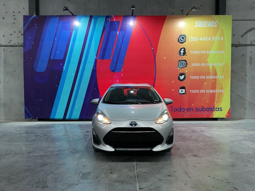 Toyota Prius 2018 5p C Híbrido L4/1.5 Aut 2018 Toyota Prius Venta Exteriores 2