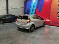 Toyota Prius 2018 5p C Híbrido L4/1.5 Aut 2018 Toyota Prius Venta Exteriores 5