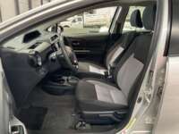 Toyota Prius 2018 5p C Híbrido L4/1.5 Aut 2018 Toyota Prius Venta Interiores 16