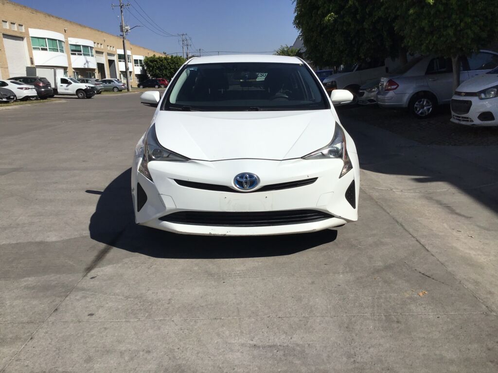 Toyota Prius 2017 5p Base Hibrido L4/1.8 Aut 2017 Toyota Prius Venta Exteriores 2