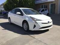 Toyota Prius 2017 5p Base Hibrido L4/1.8 Aut 2017 Toyota Prius Venta Exteriores 3