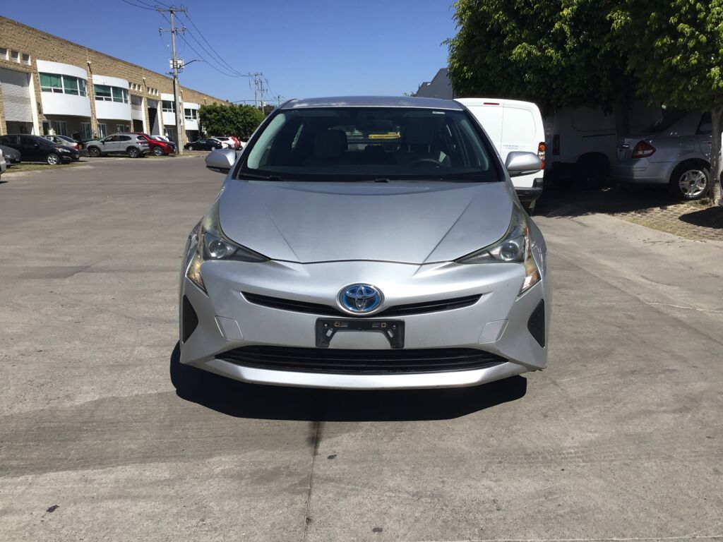 Toyota Prius 2017 5p Base Híbrido L4/1.8 Aut  2017 Toyota Prius Venta Exteriores 2