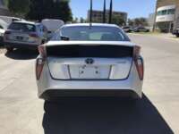 Toyota Prius 2017 5p Base Híbrido L4/1.8 Aut  2017 Toyota Prius Venta Exteriores 6