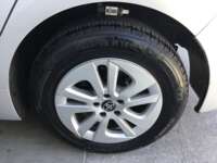 Toyota Prius 2017 5p Base Híbrido L4/1.8 Aut  2017 Toyota Prius Venta Llantas 7