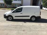 Peugeot Partner 2019 5p L4/1.6/T Diesel Man       2019 Peugeot Partner Venta Exteriores 8