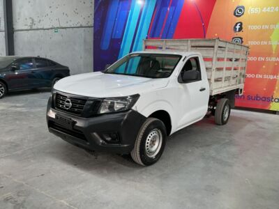 Nissan NP300 Estacas 2020 2p L4/2.5 Man