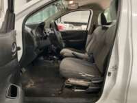 Nissan NP300 Estacas 2020 2p L4/2.5 Man 2020 Nissan NP300 Estacas Venta Interiores 13