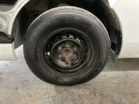 Nissan Urvan Pasajeros 2021 4p L4/2.5 Man 12/Pas Paq. Seg.   2021 Nissan Urvan Pasajeros Venta Llantas 1